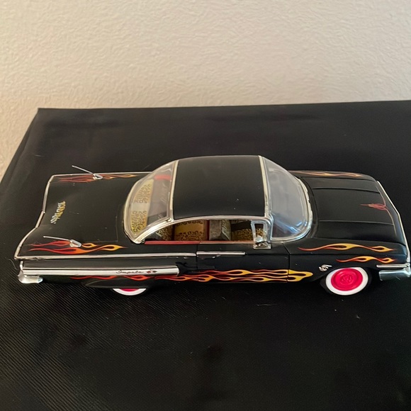 Jada Toys Other - Jada Toys Road Rats ‘60 Chevy Impala Metal Die Cast, 1:24